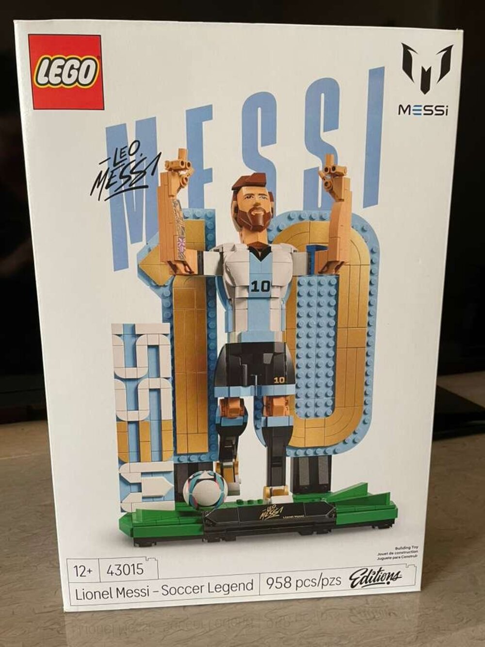 NEW! Unopened! LEGO Edition Lionel Messi - Soccer Legend 43015